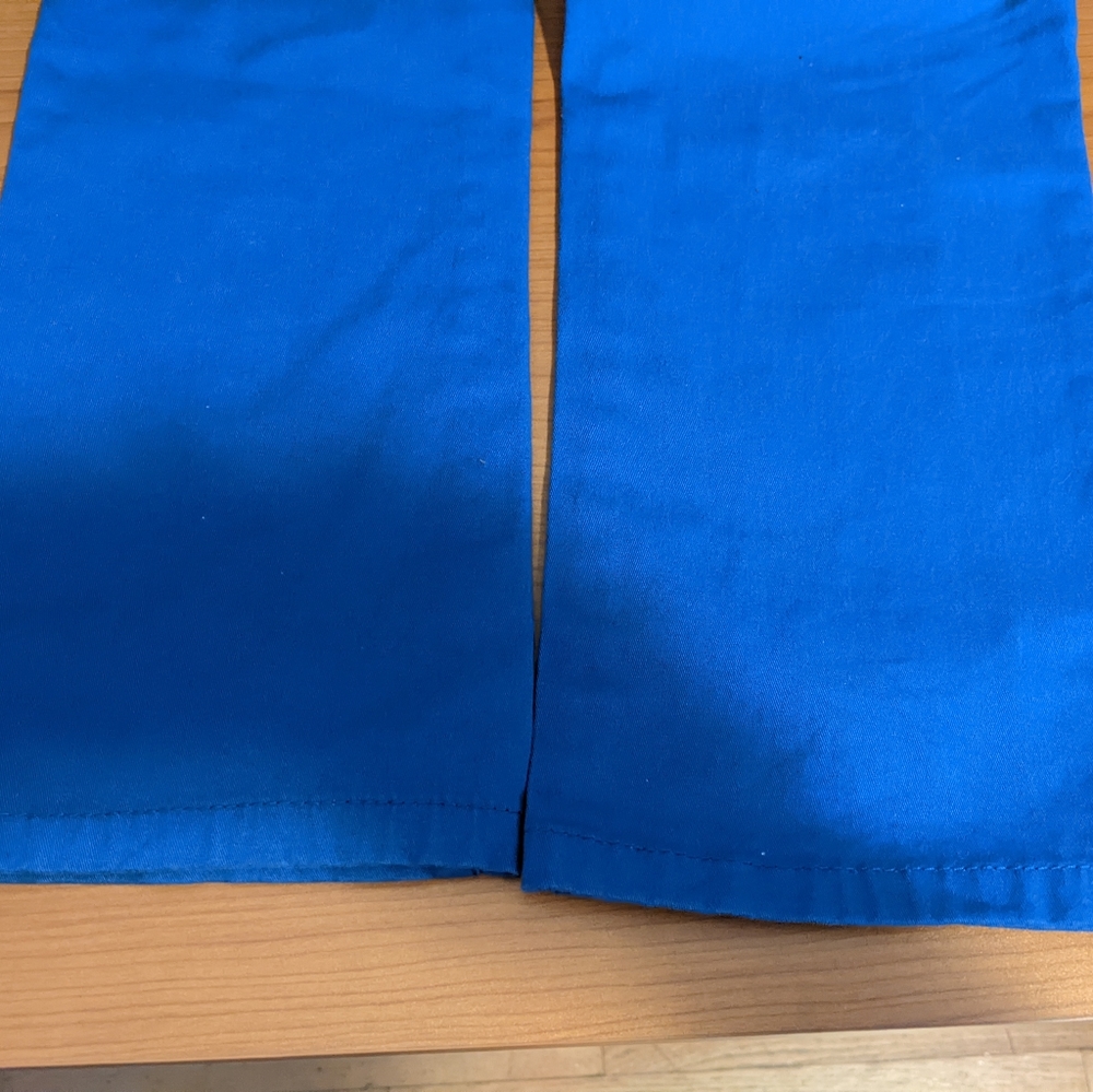 Pants - Picture 5 of 6